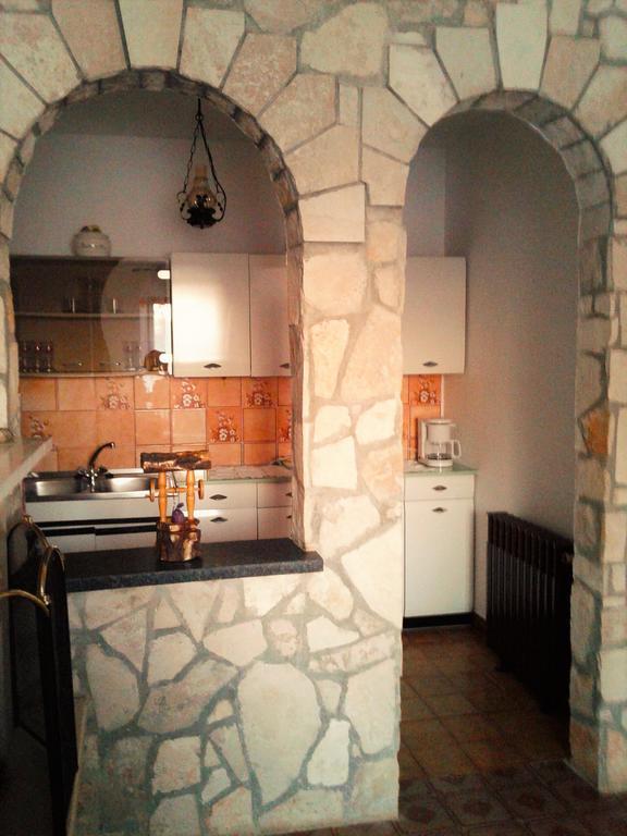 Apartment Trsina Rakalj Luaran gambar